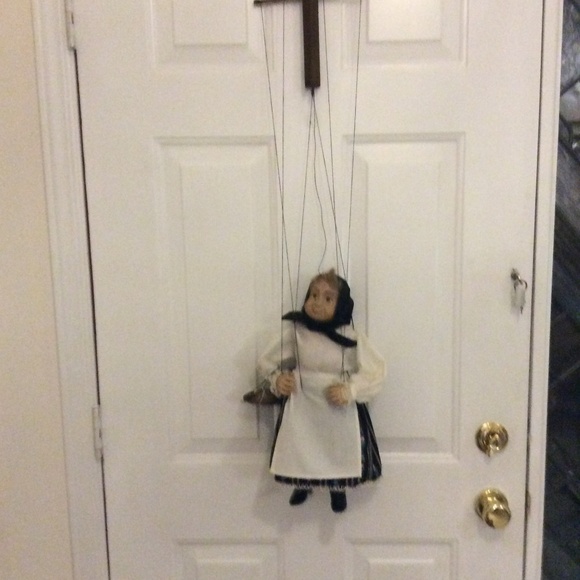 Four Charming Handcrafted Czechoslovakian Marionettes - Vintage 1980’s - Picture 6 of 8
